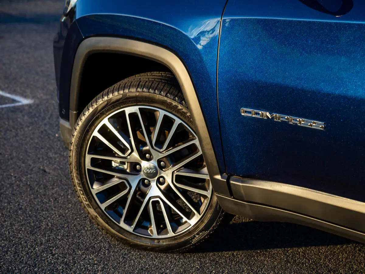 Jeep Compass II Рестайлинг Внедорожник 5 дв. — сүрөт 10
