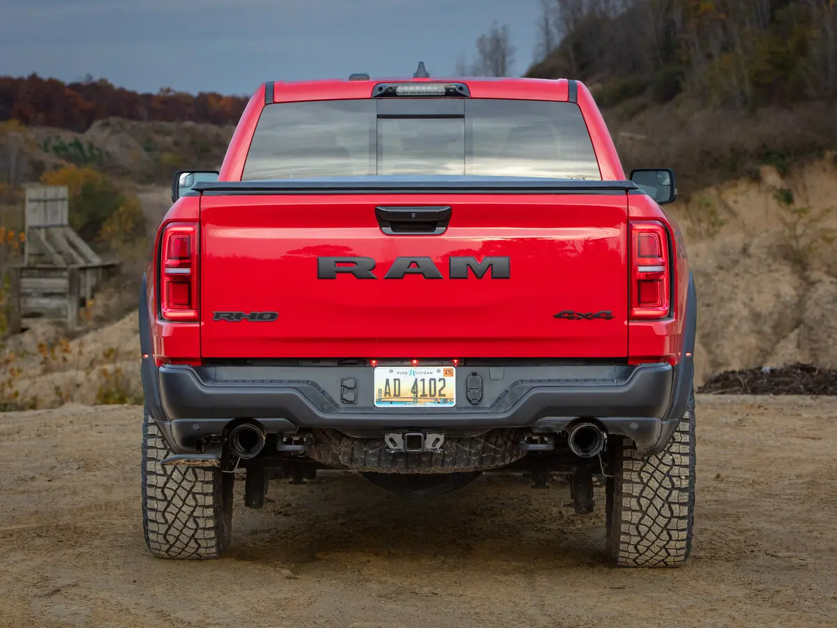 Ram 1500 V Рестайлинг Пикап Двойная кабина RHO — сүрөт 3