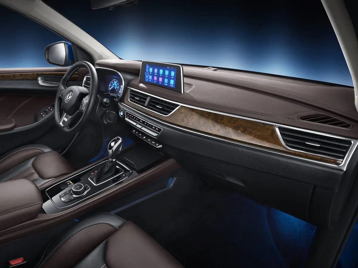 Dongfeng 580 I Рестайлинг Внедорожник 5 дв. — photo 5