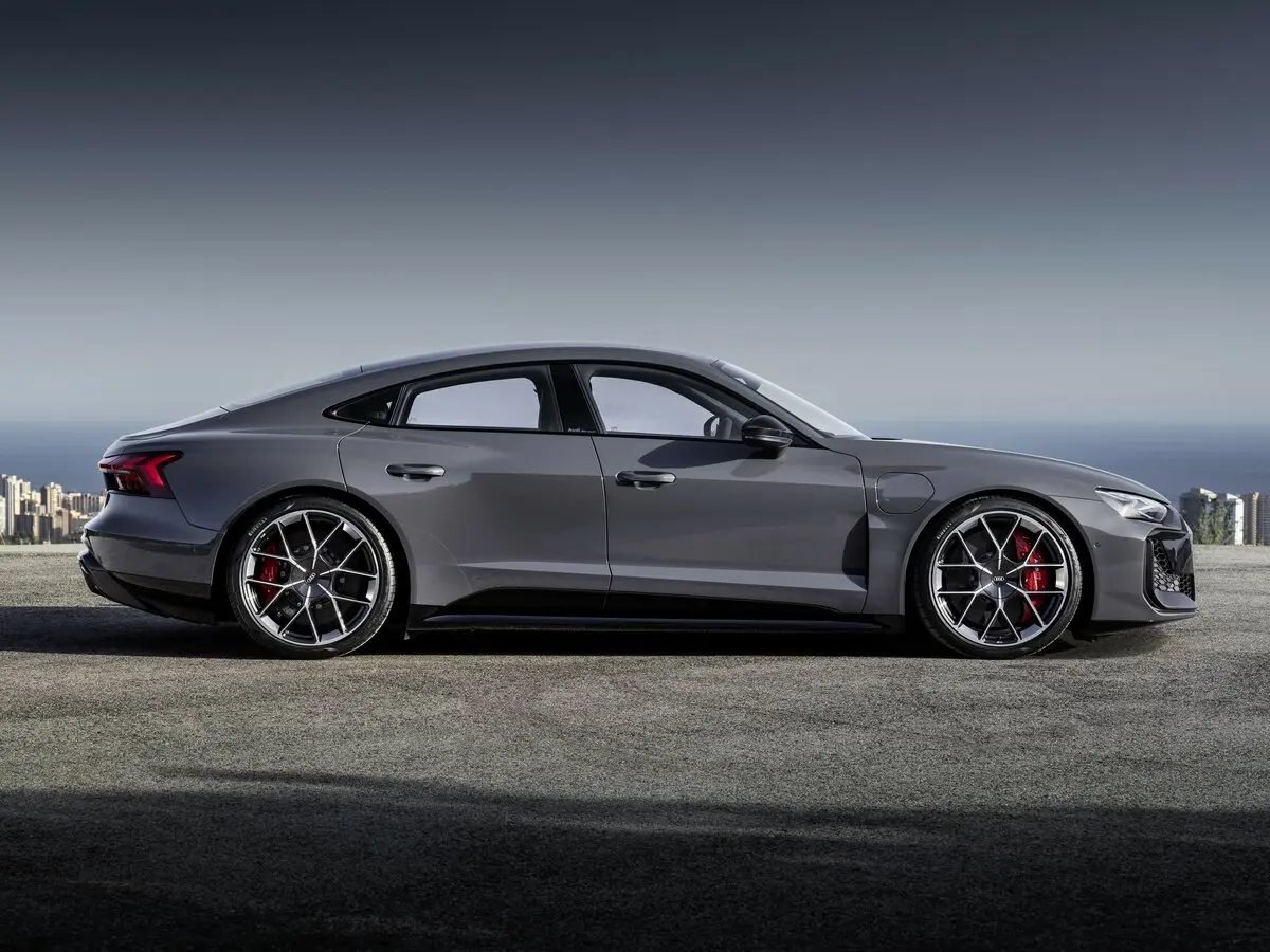 Audi RS e-tron GT I Рестайлинг Седан — сүрөт 2