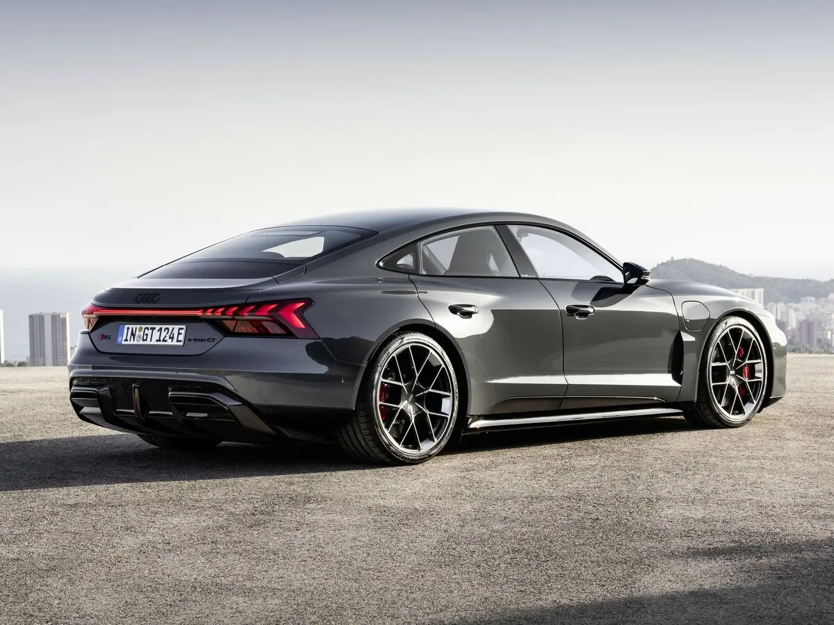 Audi RS e-tron GT I Рестайлинг Седан — сүрөт 5