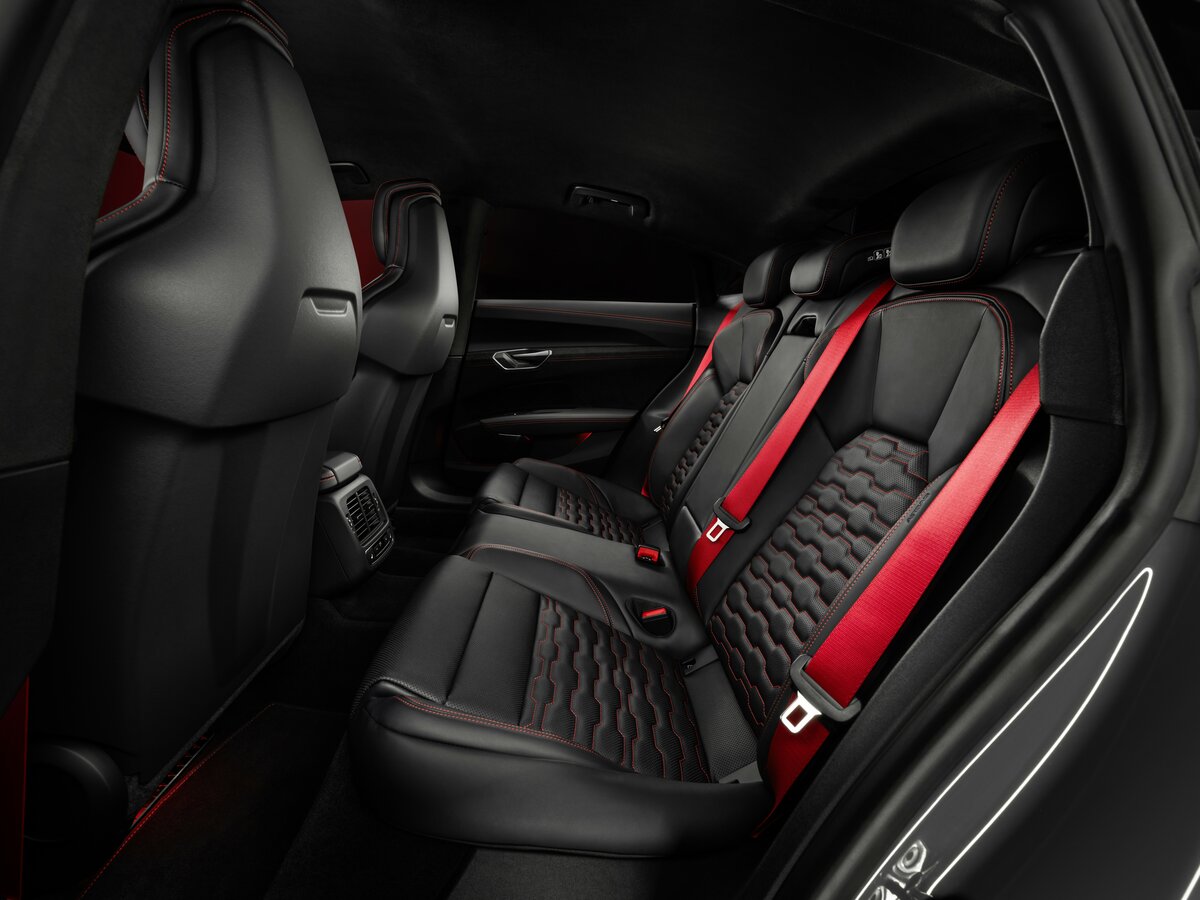 Audi RS e-tron GT I Рестайлинг Седан