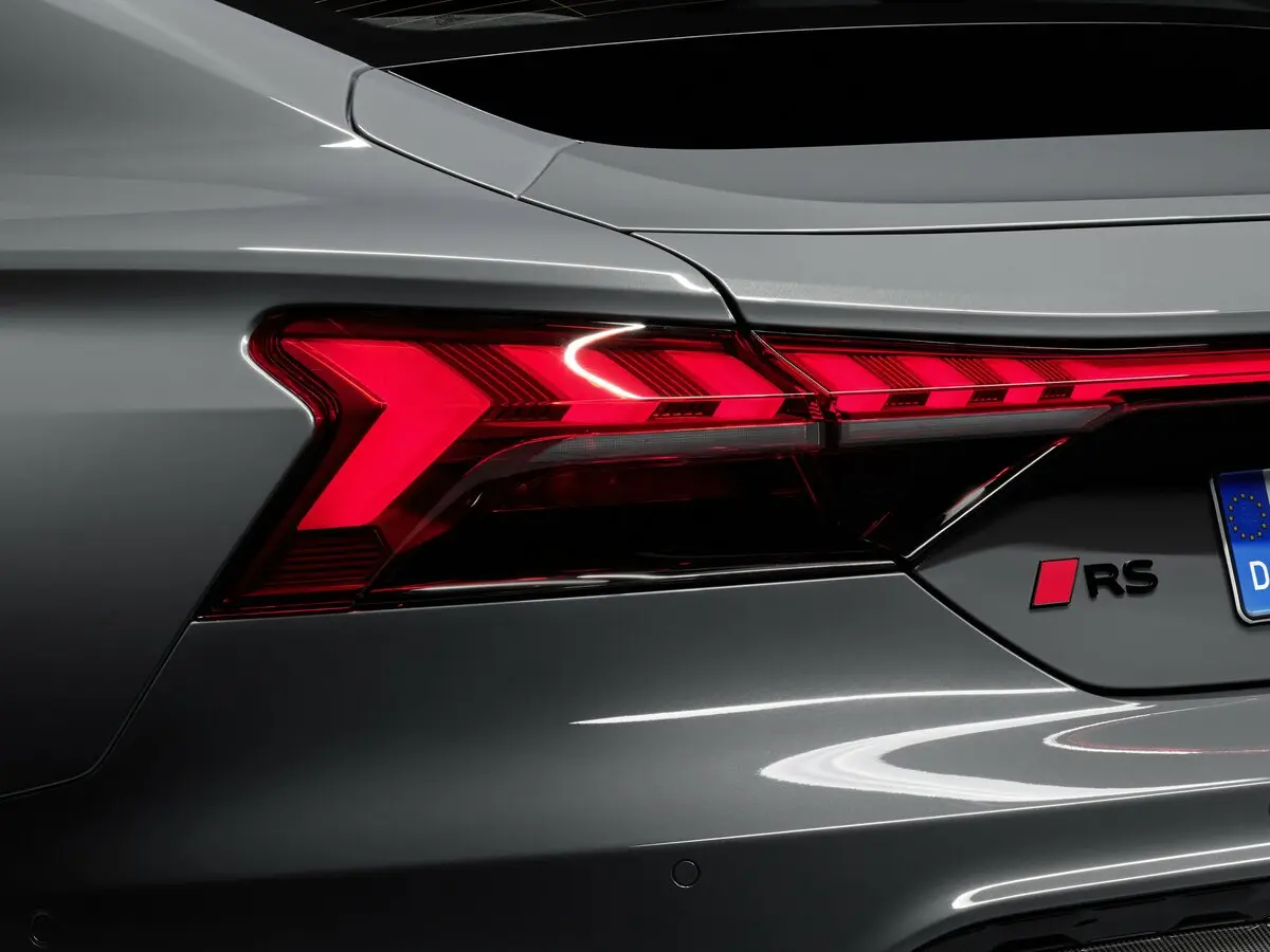 Audi RS e-tron GT I Рестайлинг Седан — сүрөт 11