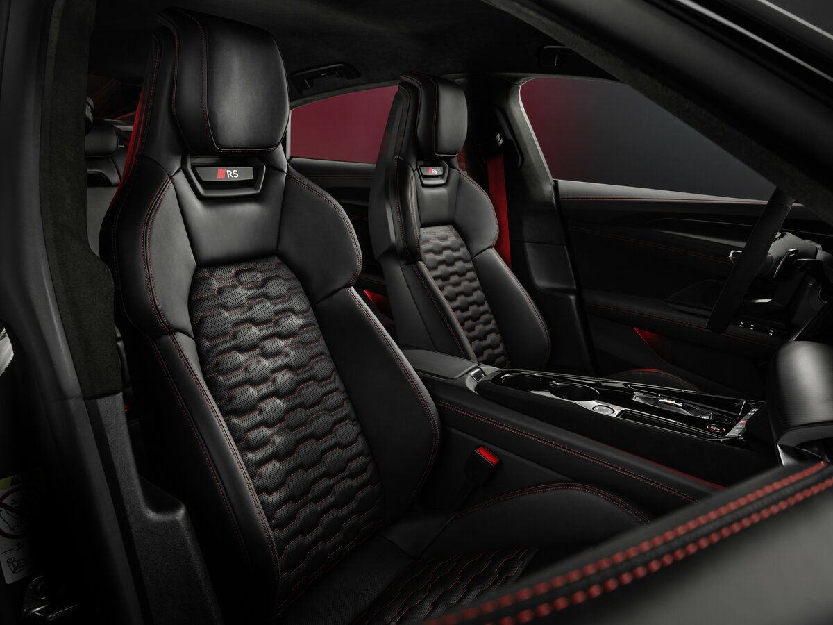 Audi RS e-tron GT I Рестайлинг Седан
