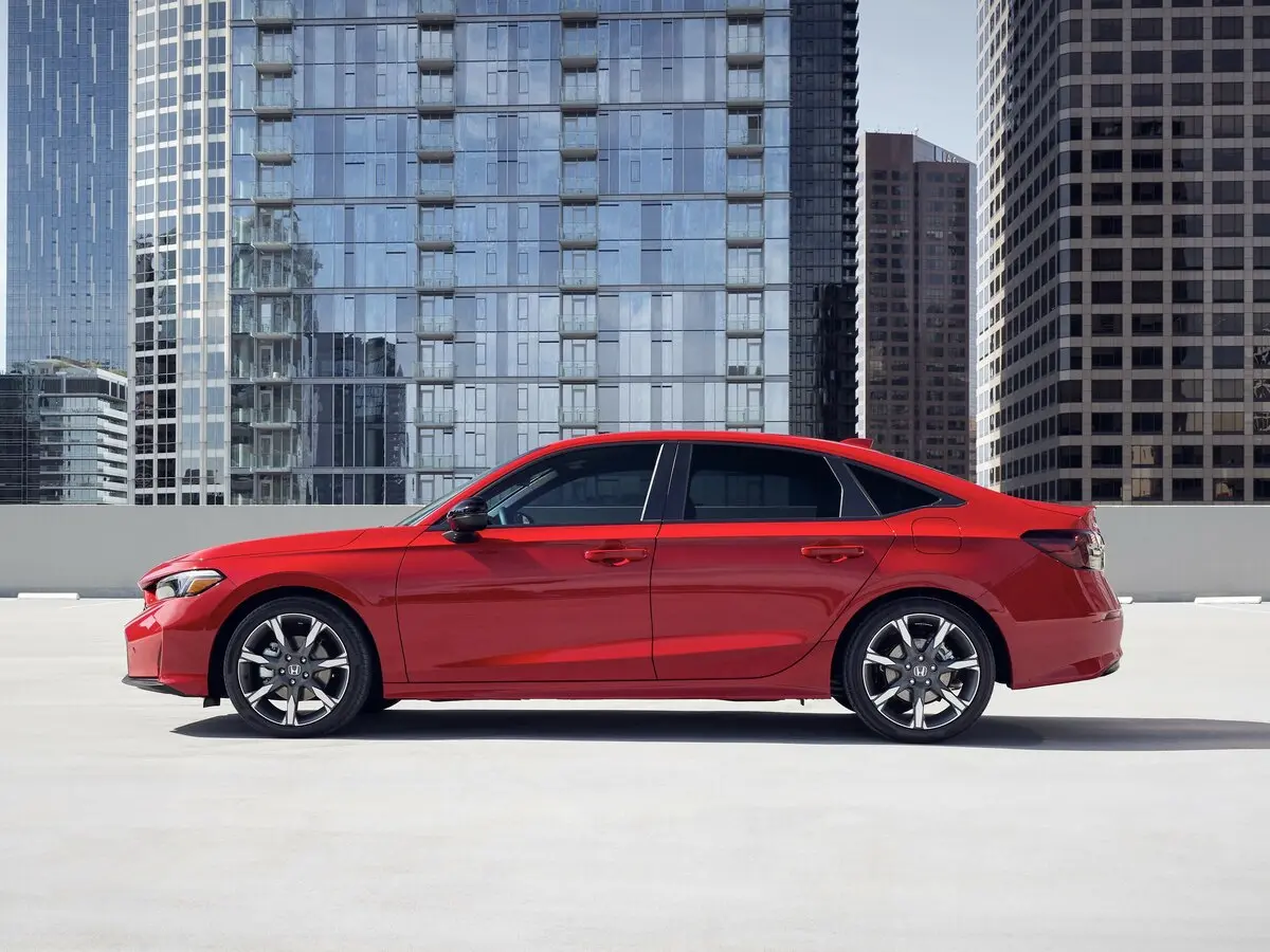 Honda Civic XI Рестайлинг Седан — фото 2