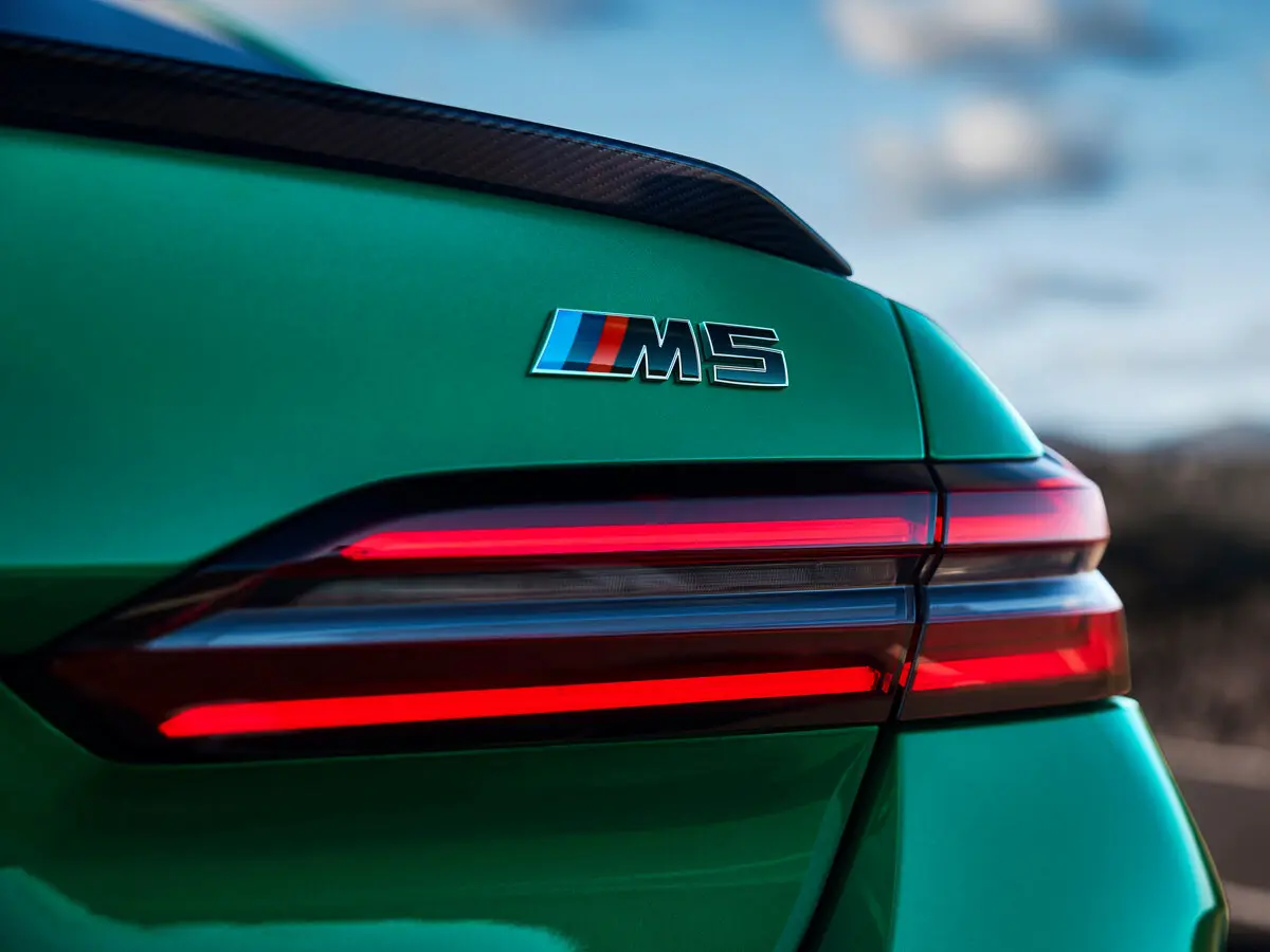 BMW M5 VII (G90) Седан — photo 16