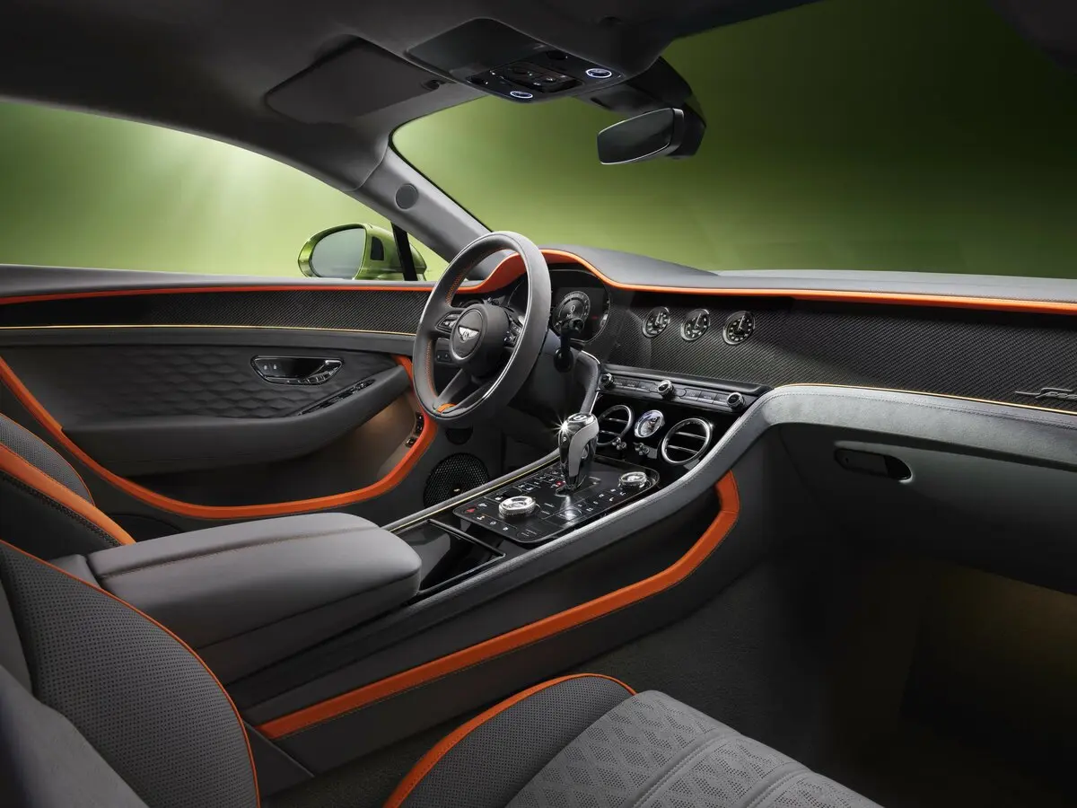Bentley Continental GT IV Купе — 照片 4