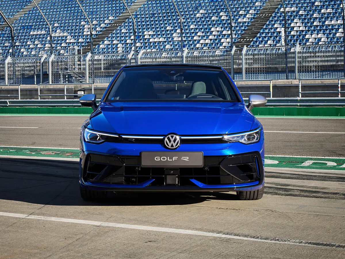 Volkswagen Golf R VIII Рестайлинг Хэтчбек 5 дв. — сүрөт 3
