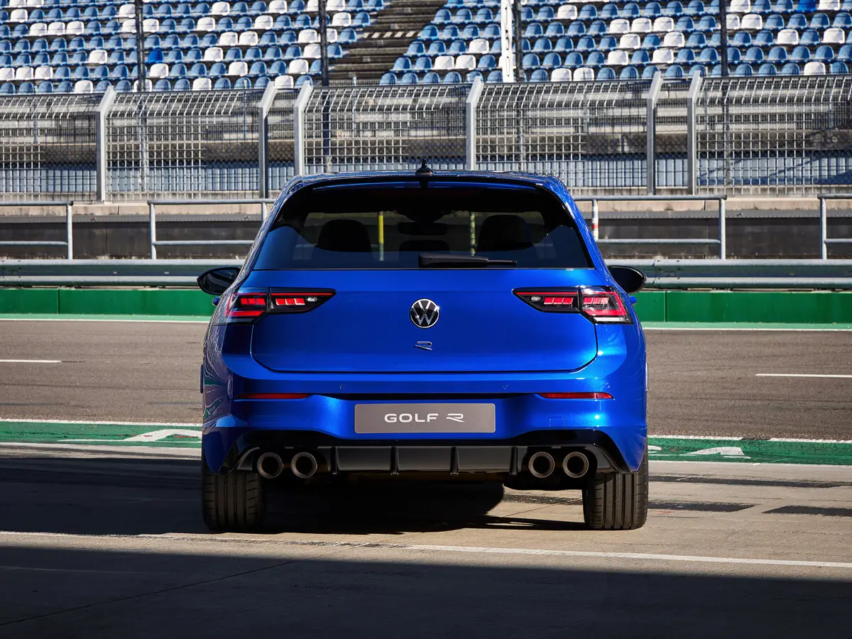 Volkswagen Golf R VIII Рестайлинг Хэтчбек 5 дв. — сүрөт 4