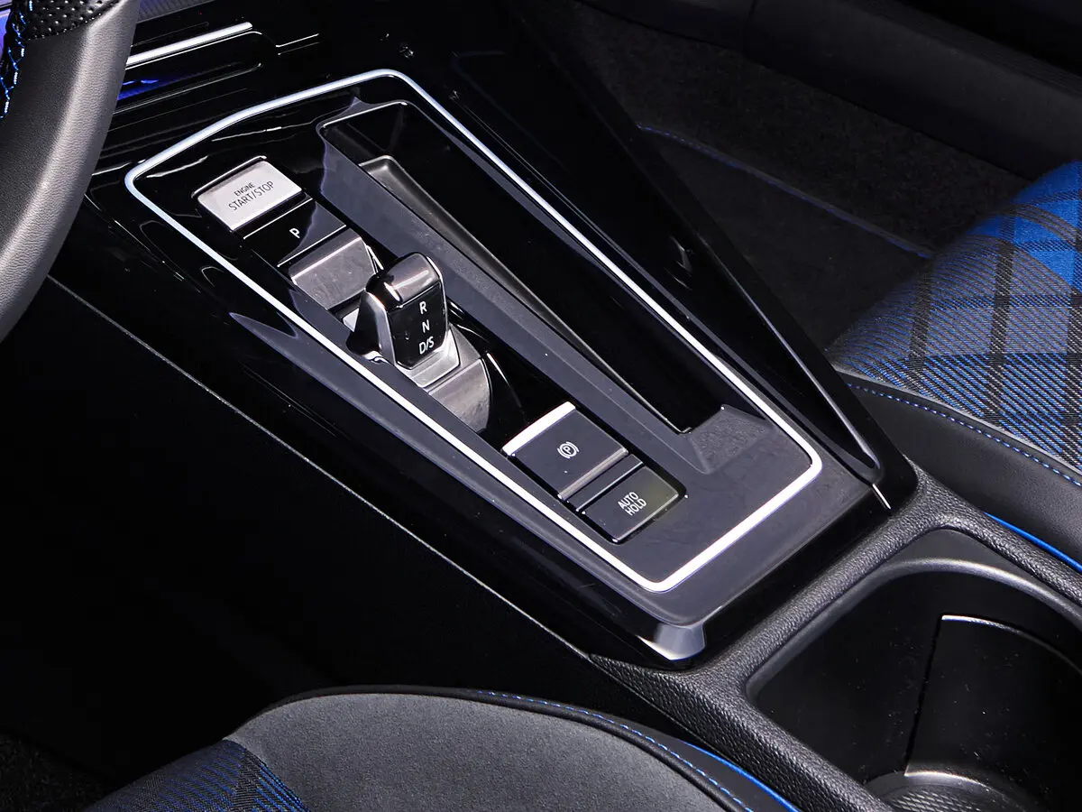 Volkswagen Golf R VIII Рестайлинг Хэтчбек 5 дв. — сүрөт 9