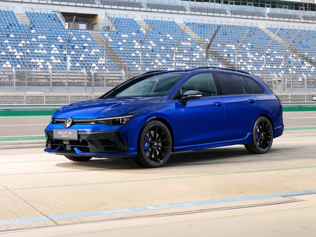 Volkswagen Golf R VIII Рестайлинг Универсал 5 дв.