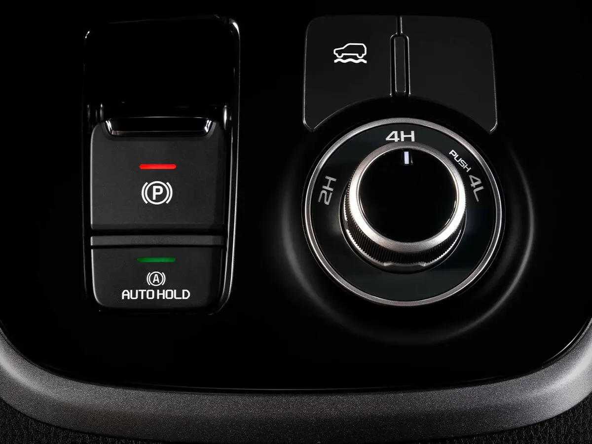 Isuzu MU-X II Рестайлинг Внедорожник 5 дв. — photo 8
