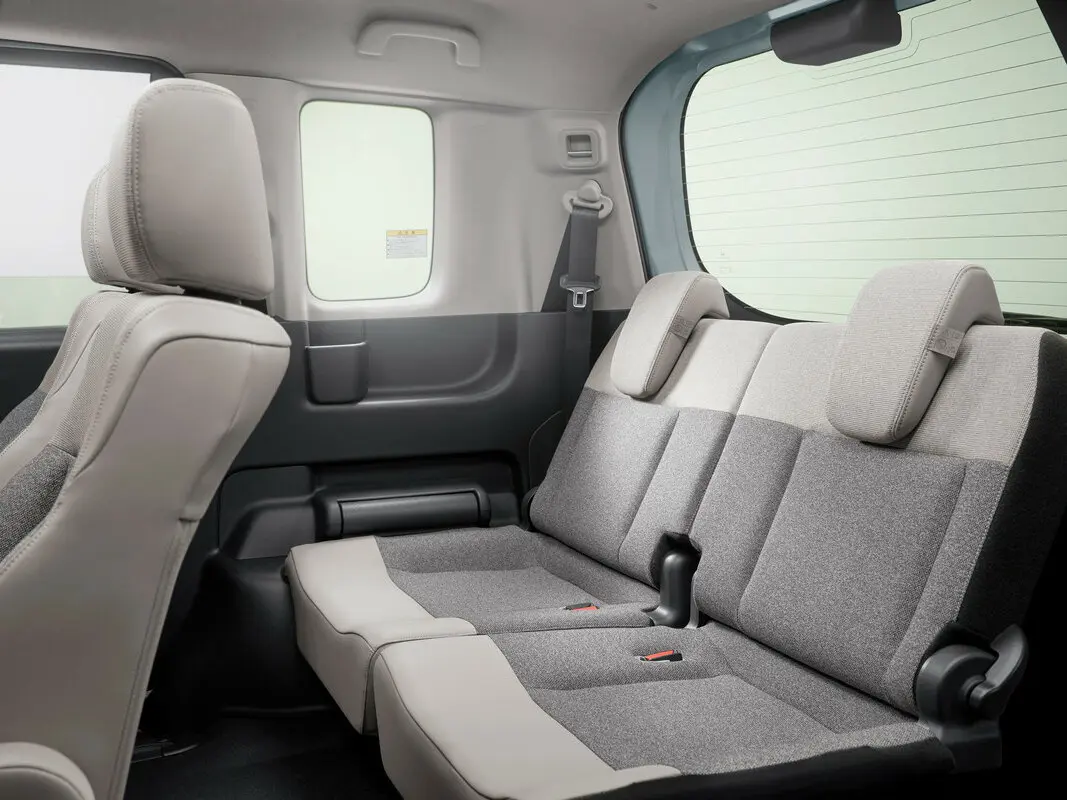 Honda Freed III Компактвэн Air — photo 8