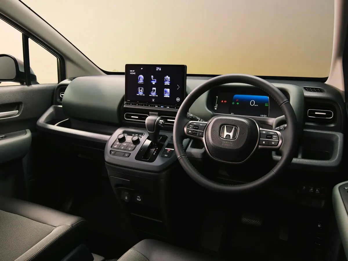 Honda Freed III Компактвэн Crosstar — сүрөт 5