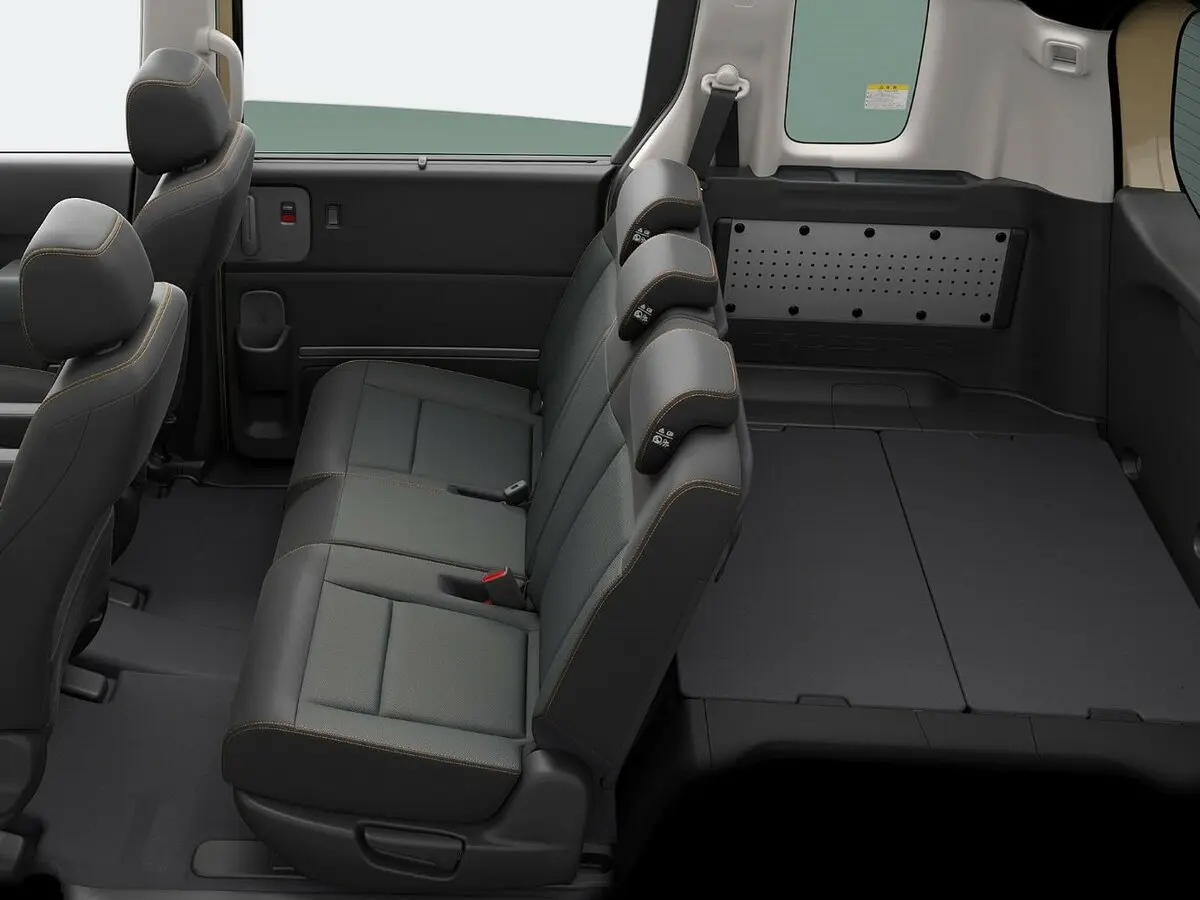 Honda Freed III Компактвэн Crosstar — сүрөт 7