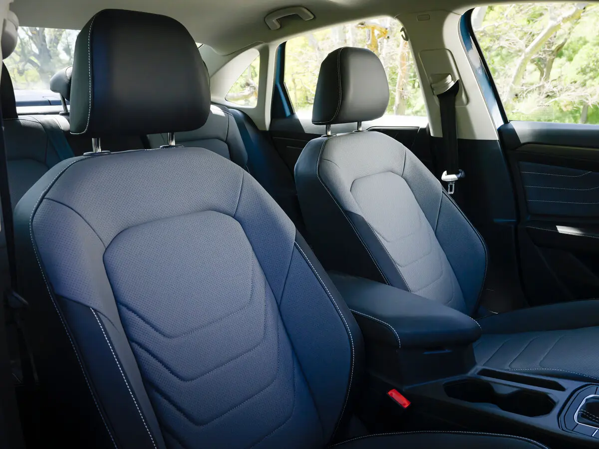 Volkswagen Jetta VII Рестайлинг 2 Седан — фото 7