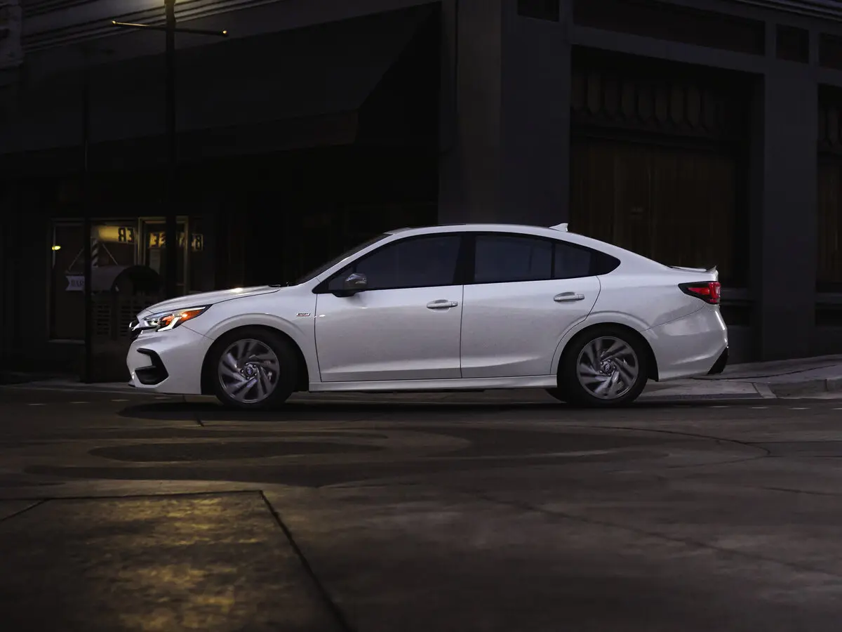 Subaru Legacy VII Рестайлинг Седан — фото 2