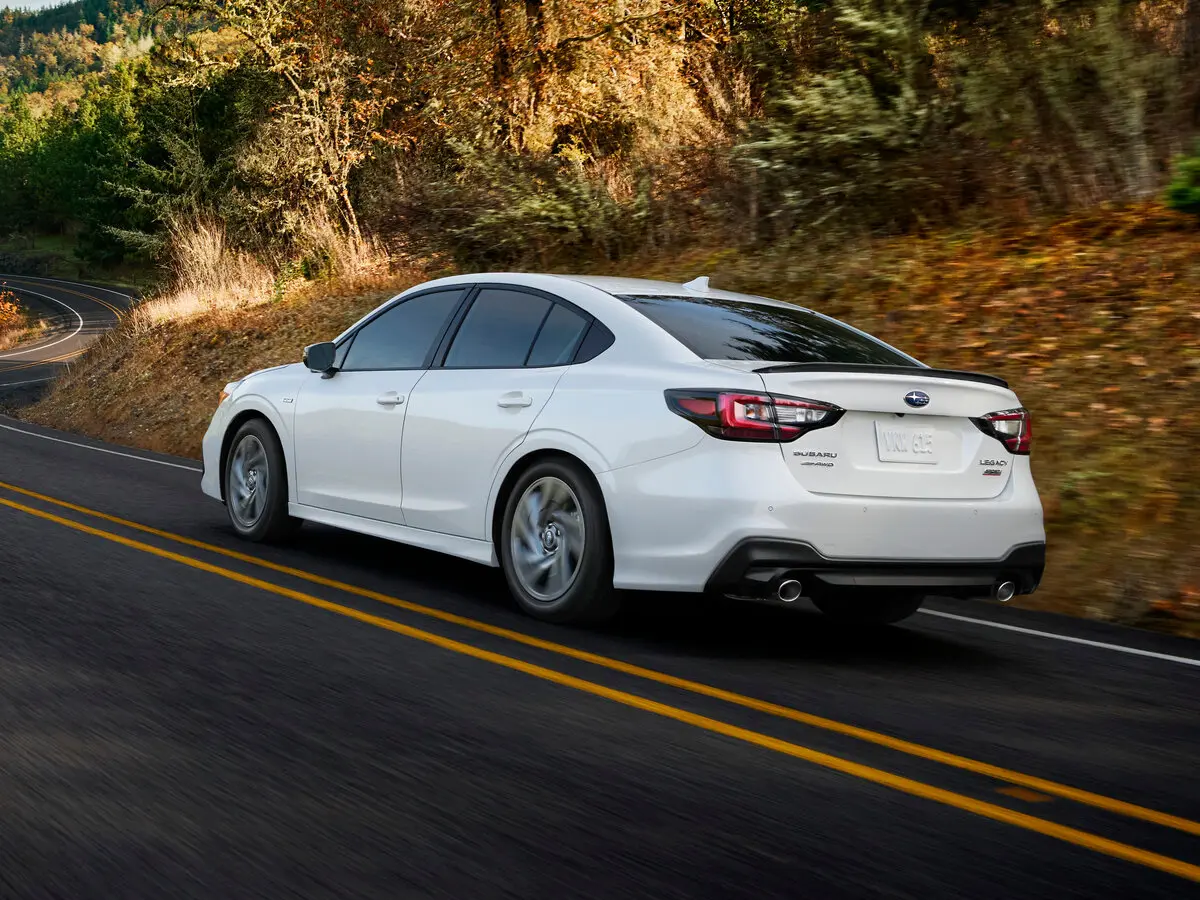 Subaru Legacy VII Рестайлинг Седан — фото 3
