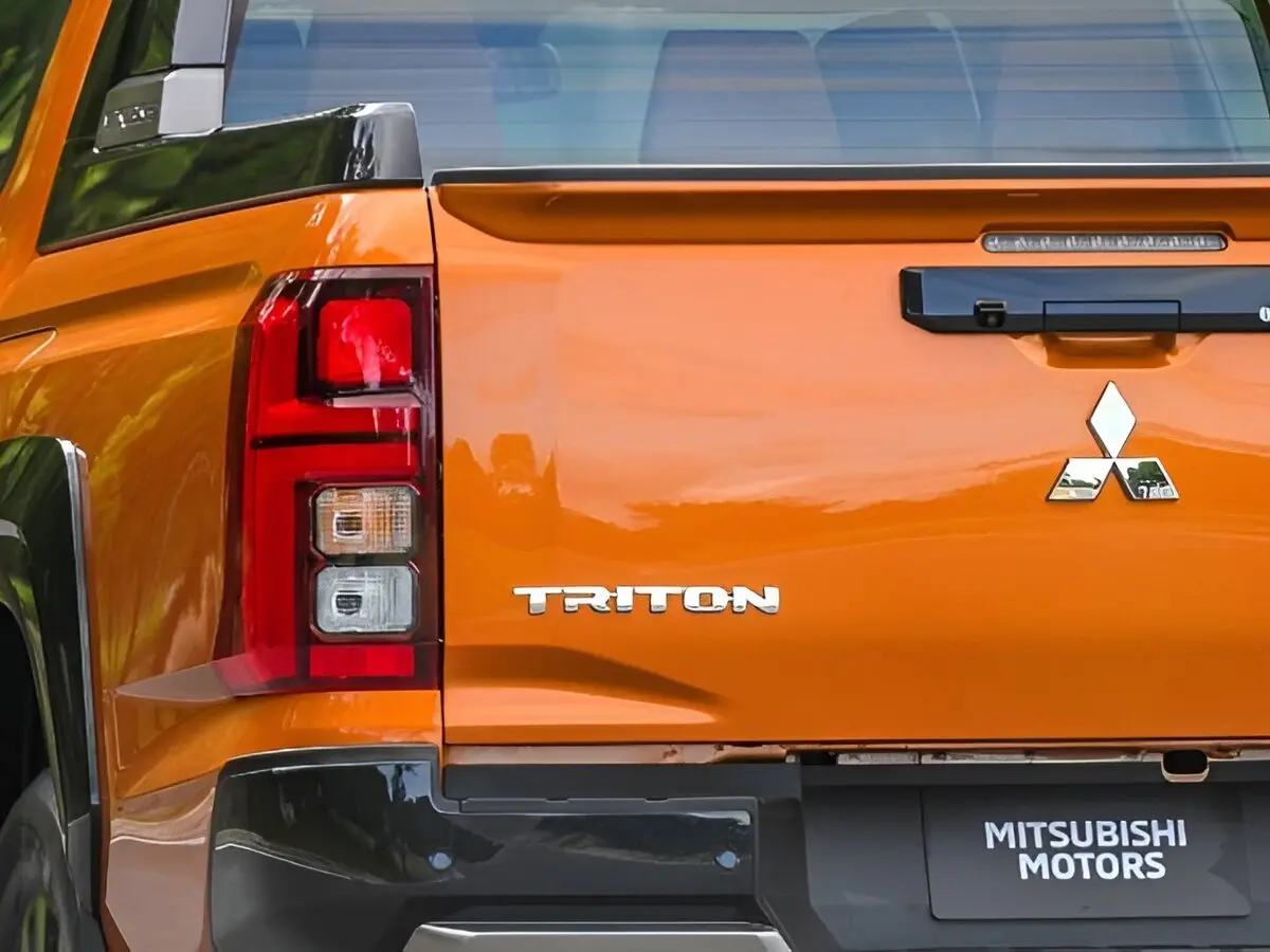 Mitsubishi Triton VI Пикап Одинарная кабина — сүрөт 6