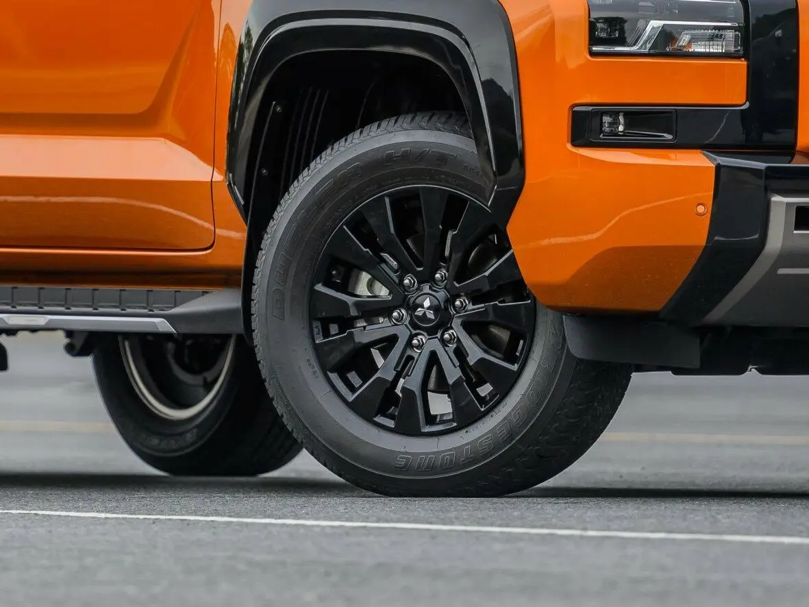 Mitsubishi Triton VI Пикап Одинарная кабина — сүрөт 8