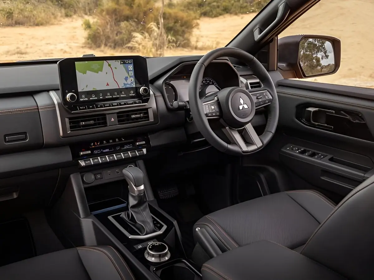 Mitsubishi Triton VI Пикап Полуторная кабина — сүрөт 3