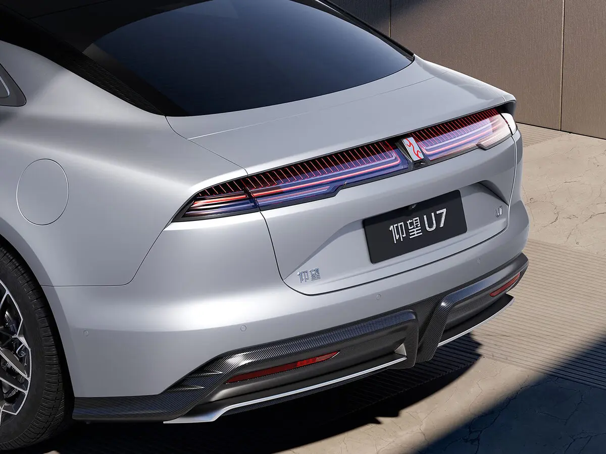 BYD Yangwang U7 2024 – н.в. Седан — сүрөт 12