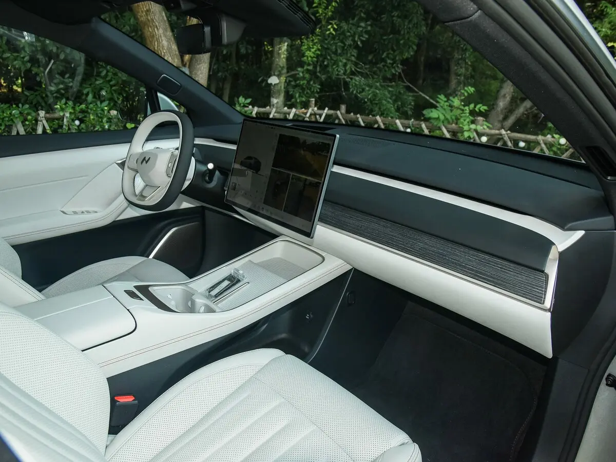 Nio Onvo L60 I Внедорожник 5 дв. — photo 7