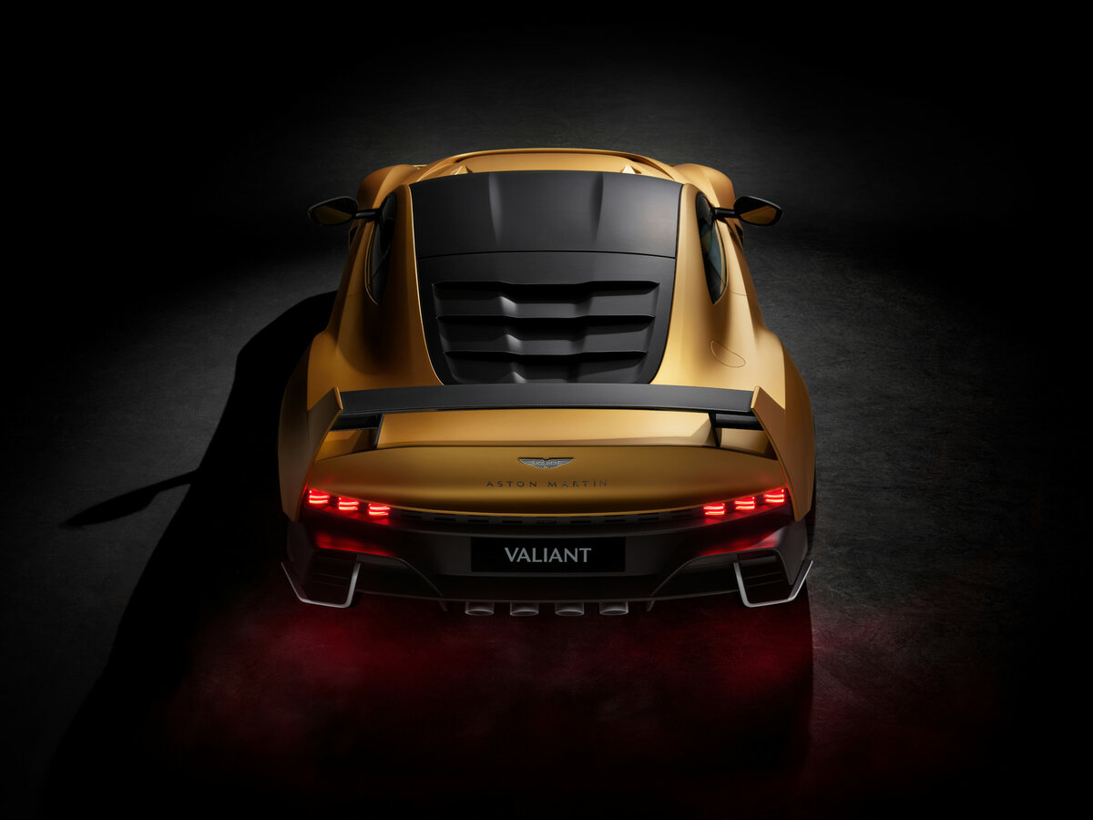Aston Martin Valiant 2024 – н.в. Купе — фото 4