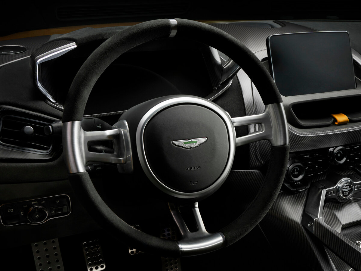 Aston Martin Valiant 2024 – н.в. Купе — фото 7