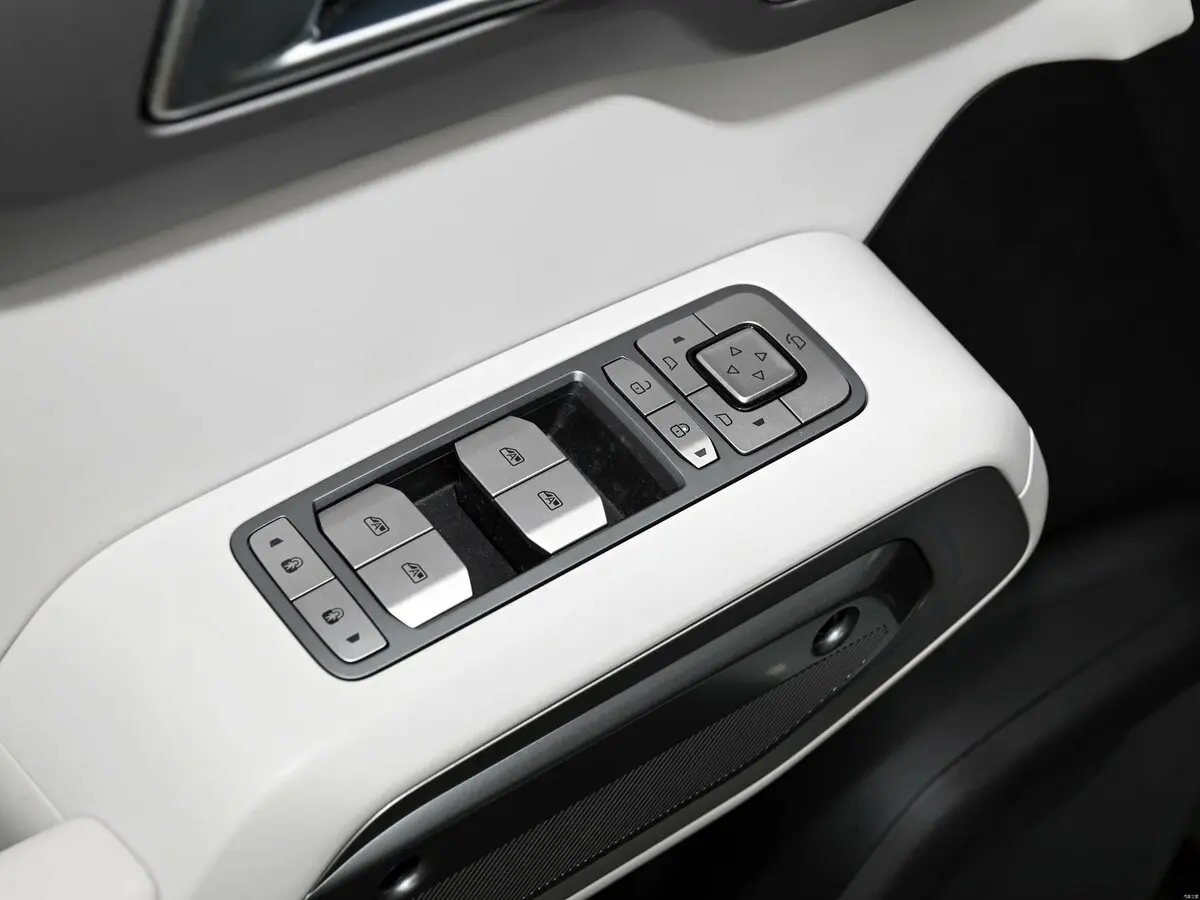 BYD FangChengBao Titanium 3 2024 – н.в. Внедорожник 5 дв. — photo 9