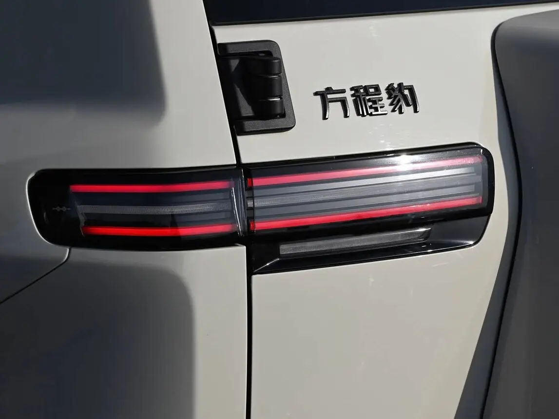 BYD FangChengBao Titanium 3 2024 – н.в. Внедорожник 5 дв. — photo 12