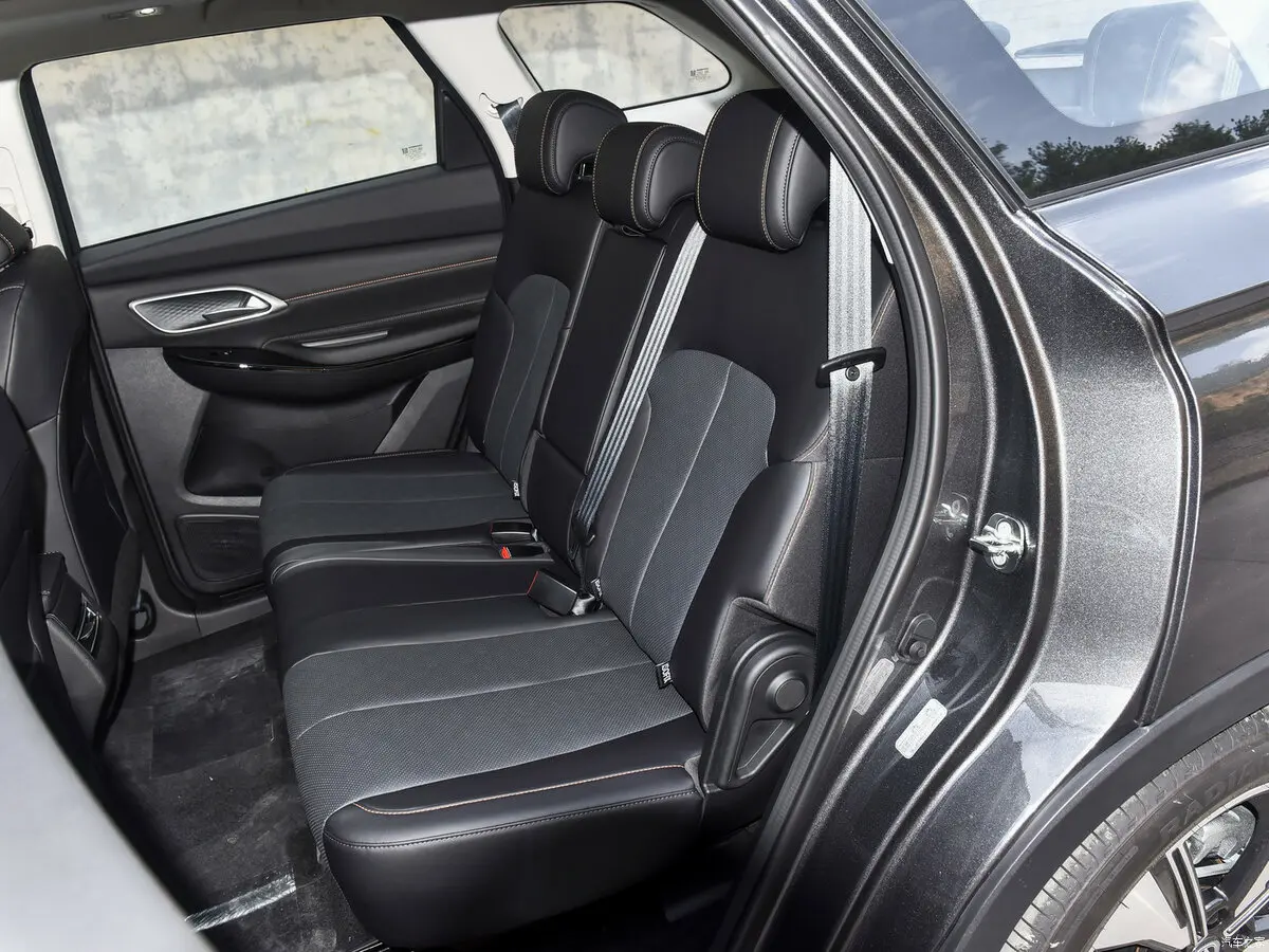 Changan X7 Plus 2024 – н.в. Внедорожник 5 дв. — сүрөт 11