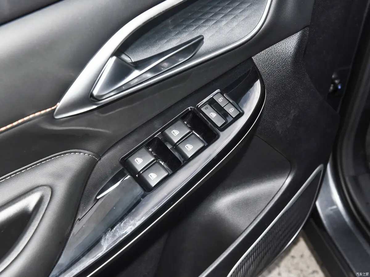 Changan X7 Plus 2024 – н.в. Внедорожник 5 дв. — сүрөт 13