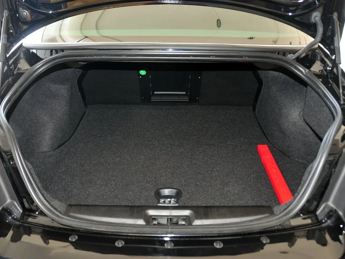 Roewe 750 2006 – 2016 Седан — сүрөт 10