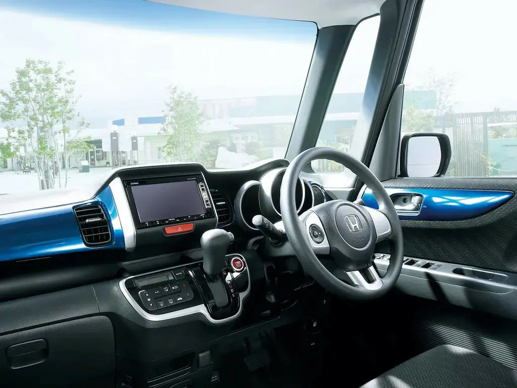 Honda N-BOX+ I Микровэн — 照片 6