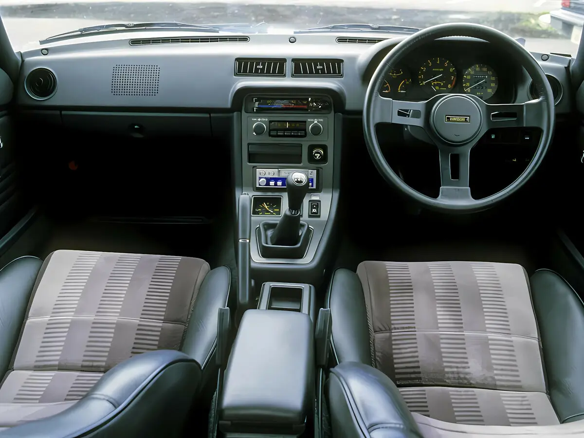 Mazda Savanna RX-7 I (SA) Рестайлинг Купе — сүрөт 3