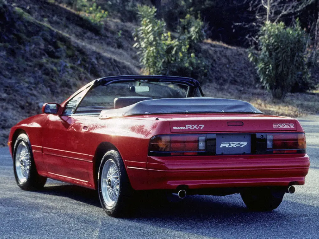 Mazda Savanna RX-7 II (FC) Рестайлинг Кабриолет — сүрөт 2