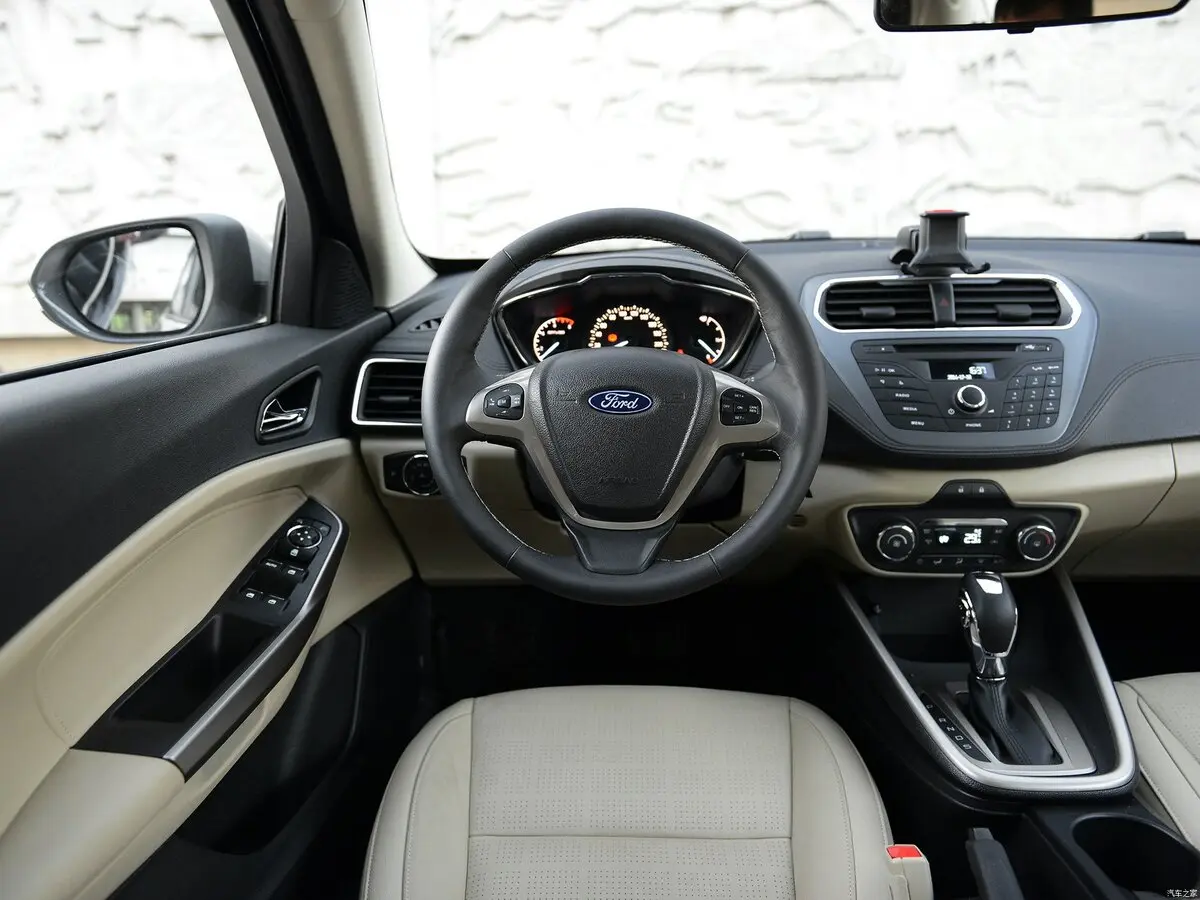 Ford Escort VI Седан — сүрөт 8
