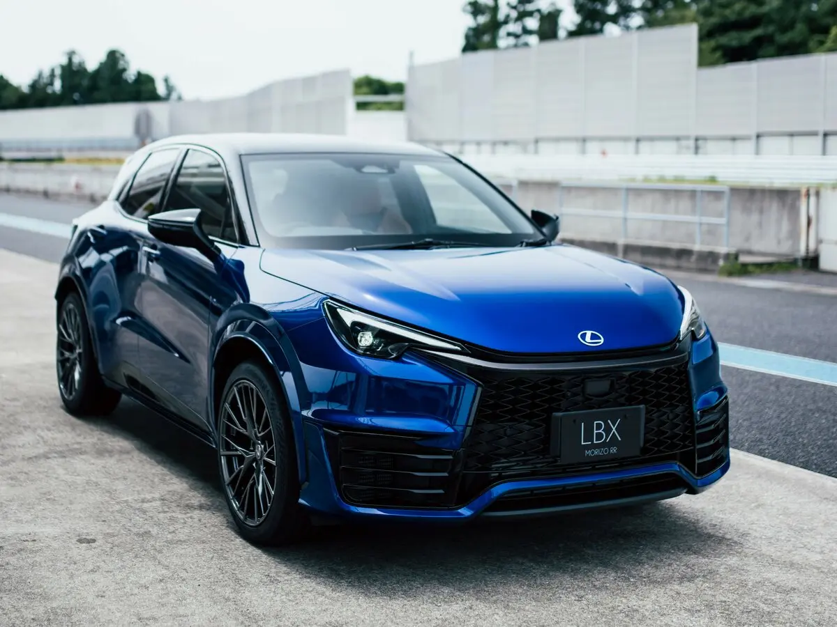 Lexus LBX 2023 – н.в. Внедорожник 5 дв. Morizo RR