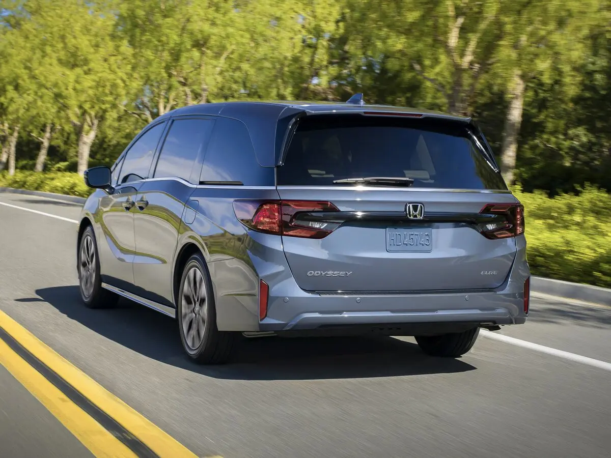 Honda Odyssey (North America) V Рестайлинг 2 Минивэн — сүрөт 4