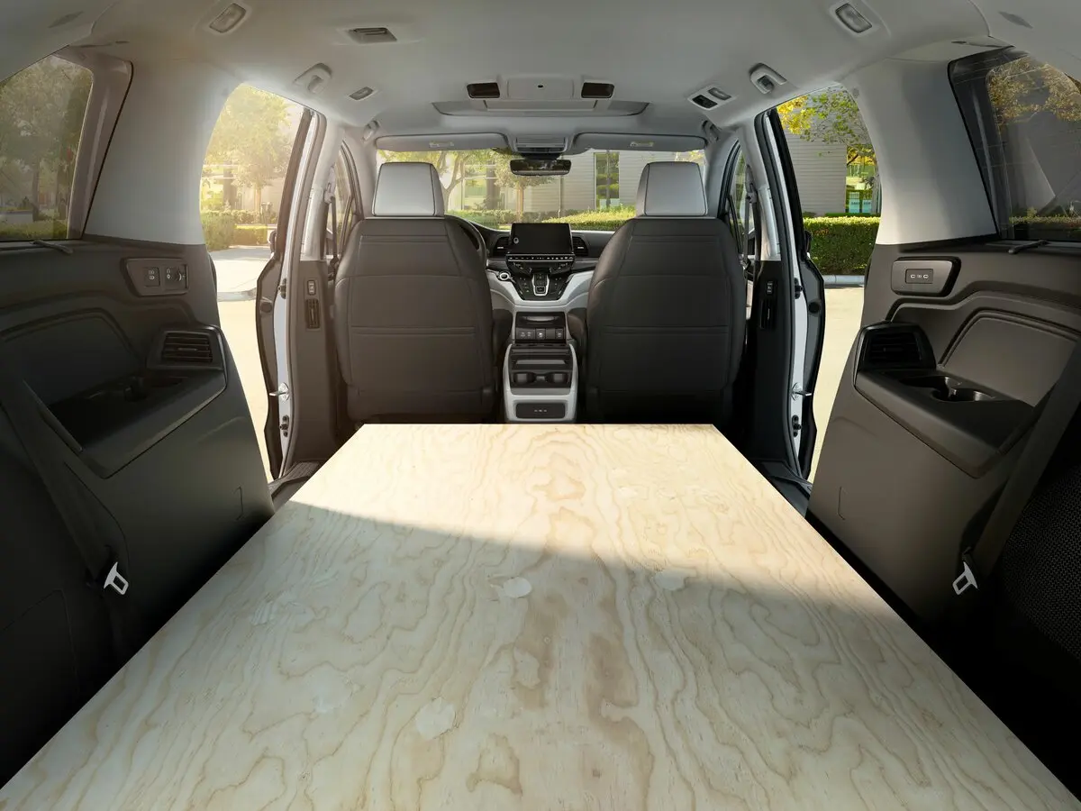 Honda Odyssey (North America) V Рестайлинг 2 Минивэн — сүрөт 10
