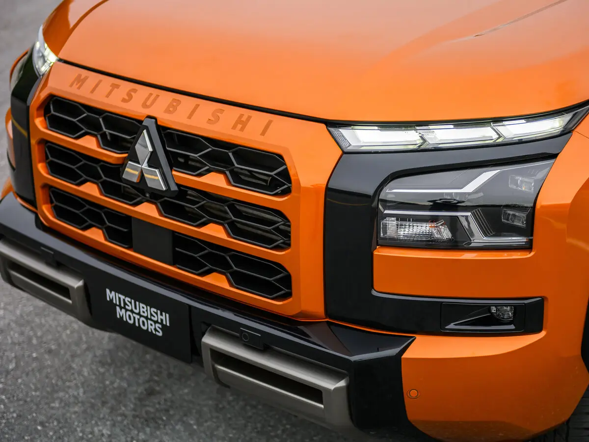 Mitsubishi Triton VI Пикап Двойная кабина Athlete — сүрөт 16