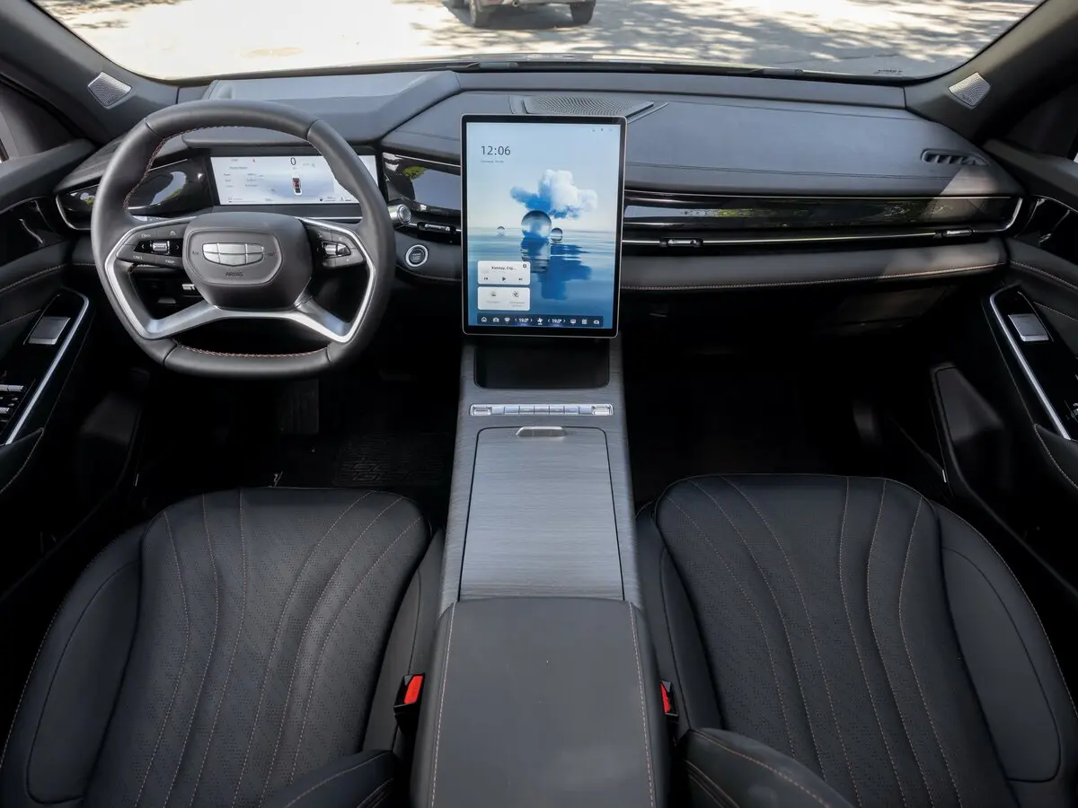 Geely Preface I Седан — photo 22