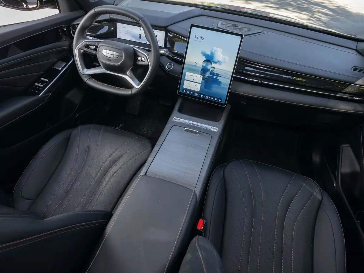 Geely Preface I Седан — photo 23