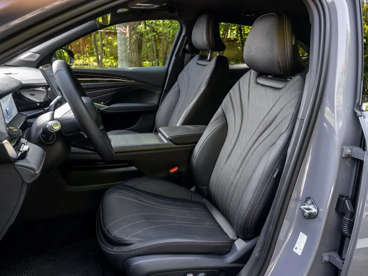 Geely Preface I Седан — photo 24