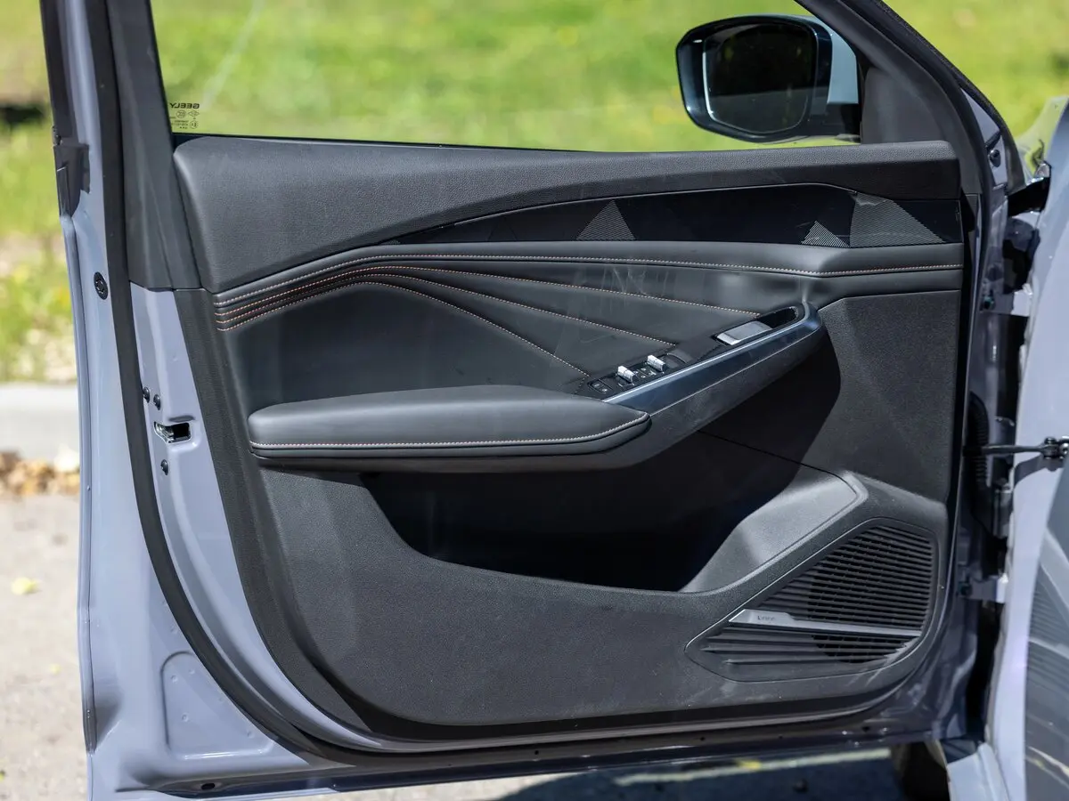 Geely Preface I Седан — photo 29