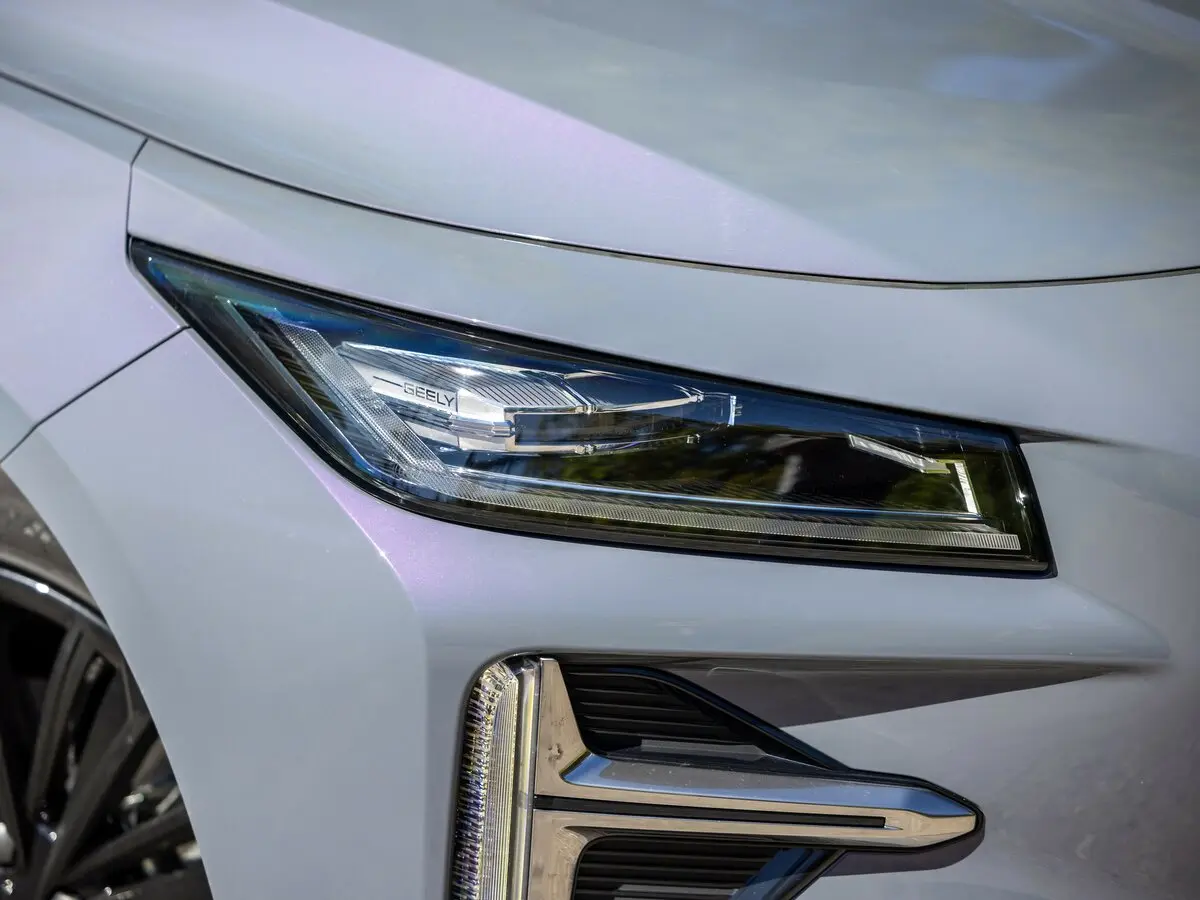 Geely Preface I Седан — photo 33