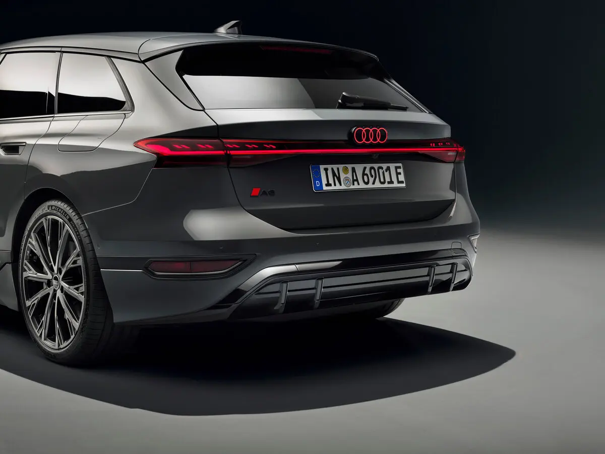Audi A6 e-tron 2024 – н.в. Универсал 5 дв. — 照片 10