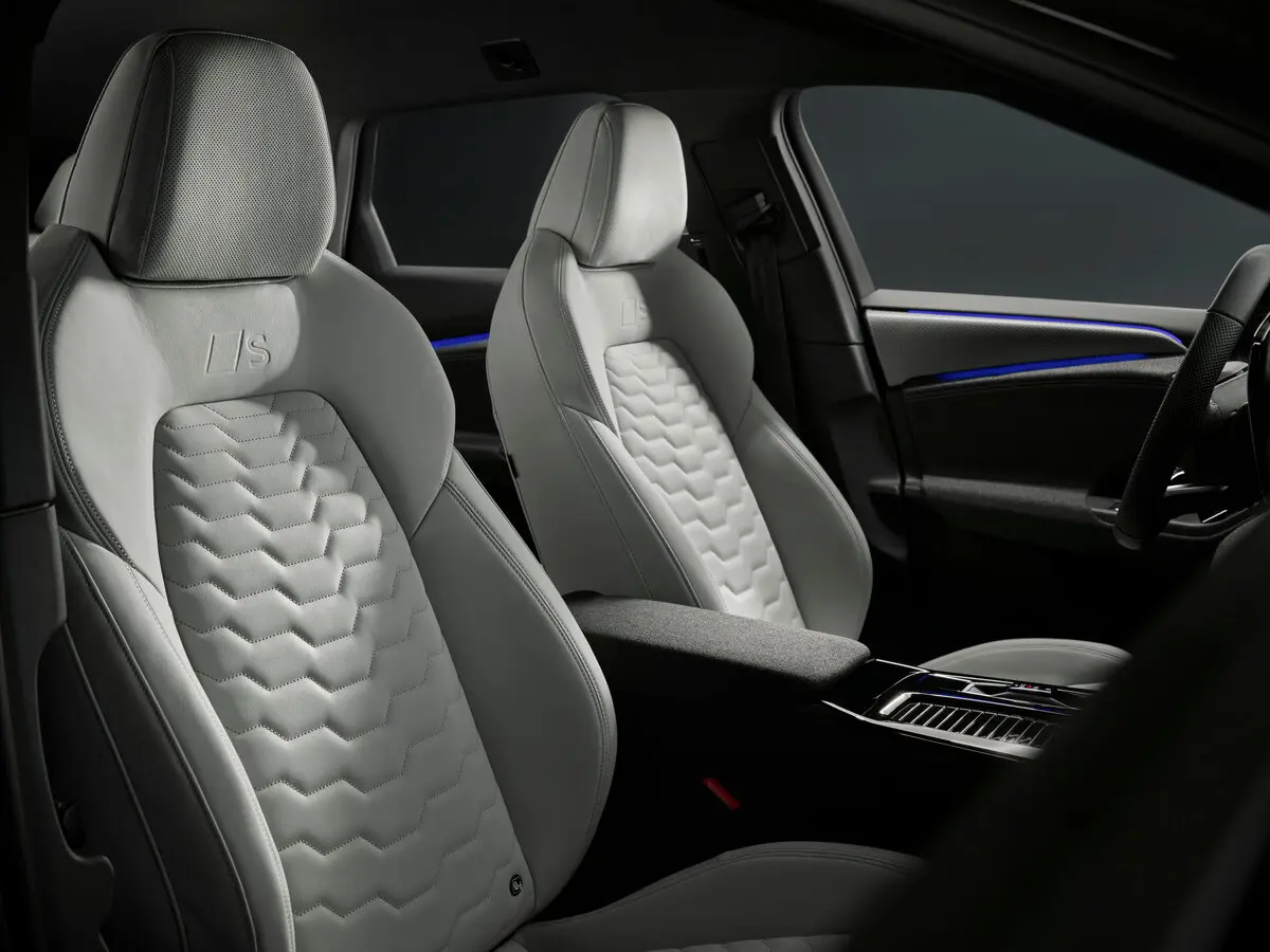 Audi A6 e-tron 2024 – н.в. Универсал 5 дв. — 照片 12