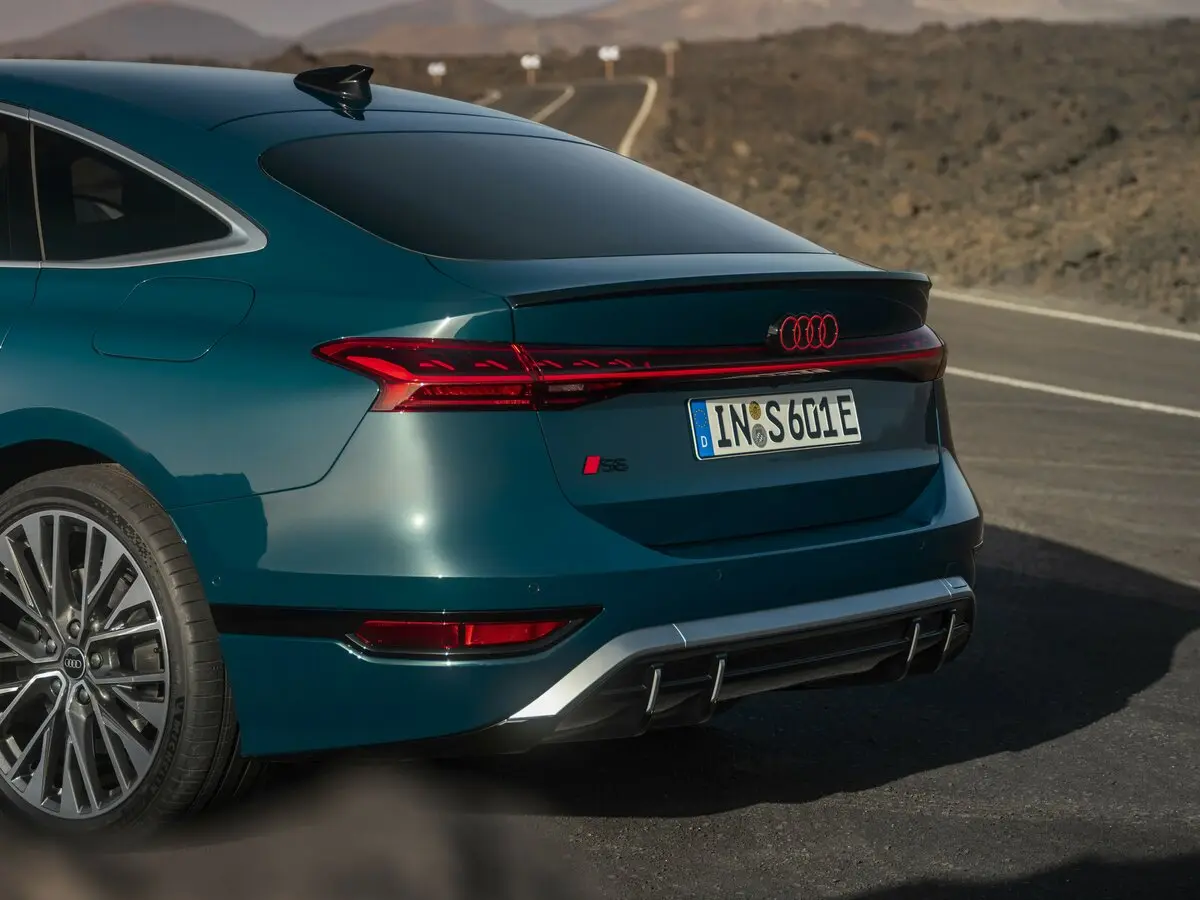 Audi S6 e-tron 2024 – н.в. Лифтбек — сүрөт 10